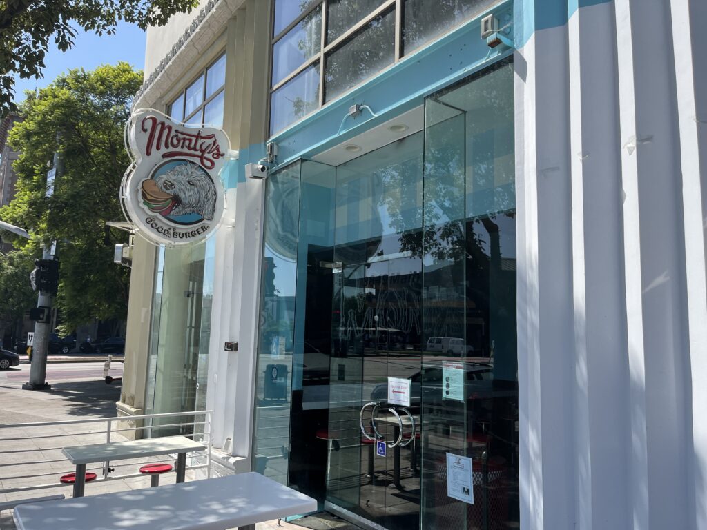 Monty's Good Burger